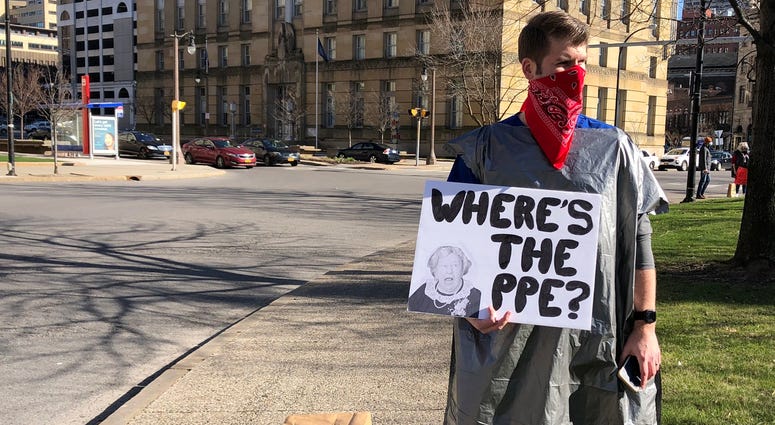 Healthcare Workers Protest in Niagara Square