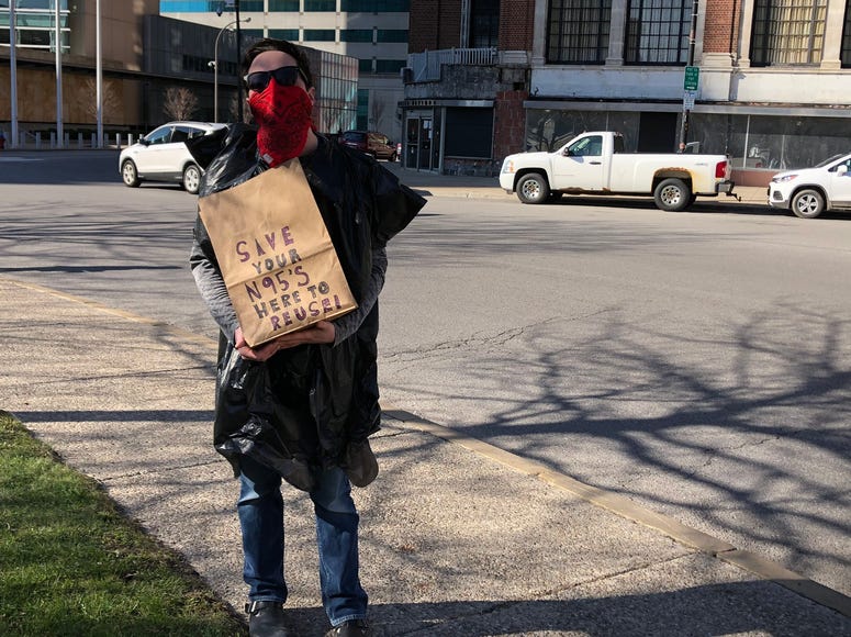 Healthcare Workers Protest in Niagara Square