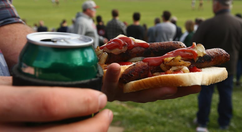 Hot dog and beer