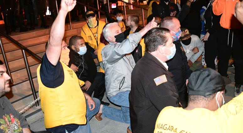 Sunday Night Protest in Niagara Falls