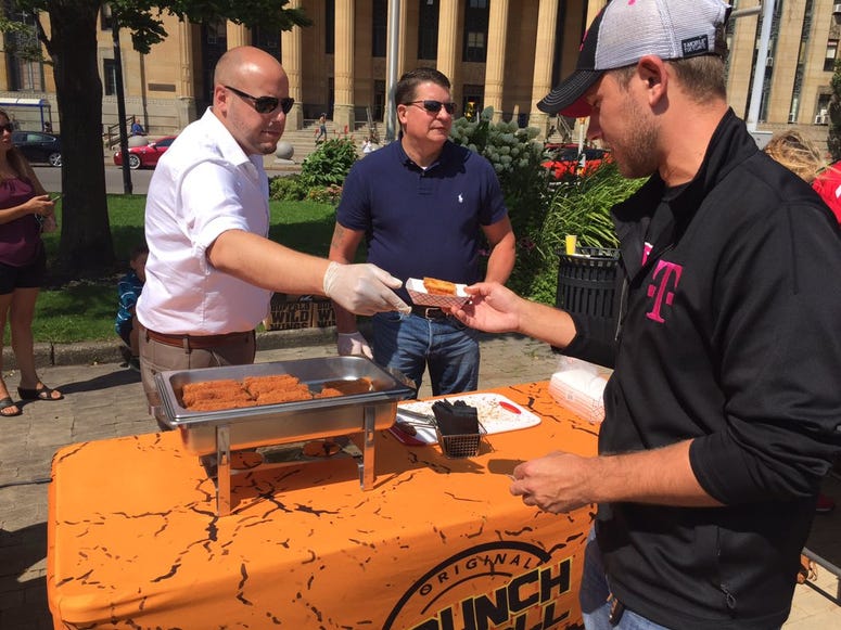The Original Crunch Roll Factory giving out free samples at Wednesday's announcement (WBEN Photo/Mike Baggerman)