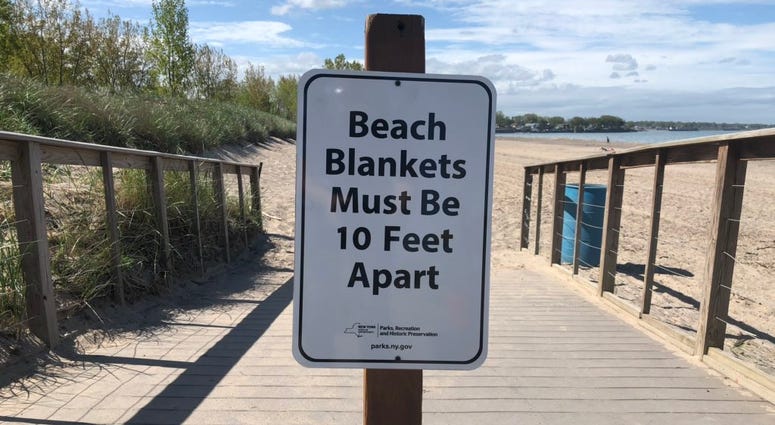 Woodlawn Beach sign