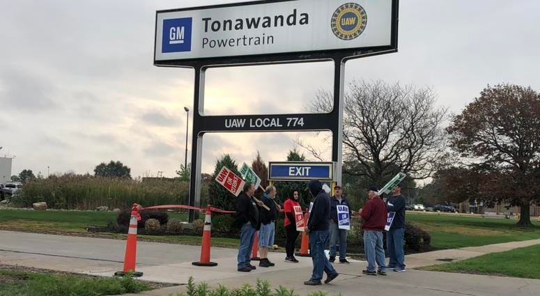 UAW Workers strike at the Tonawanda Engine Plant. September 16, 2019 (WBEN Photo/Mike Baggerman)