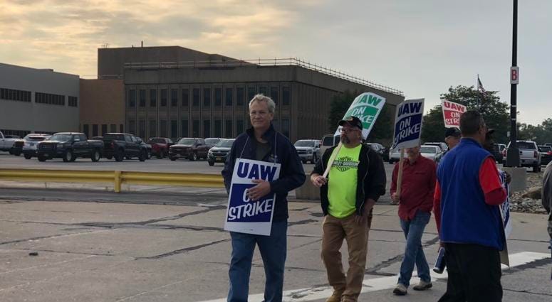 UAW Workers strike at the Tonawanda Engine Plant. September 16, 2019 (WBEN Photo/Mike Baggerman)