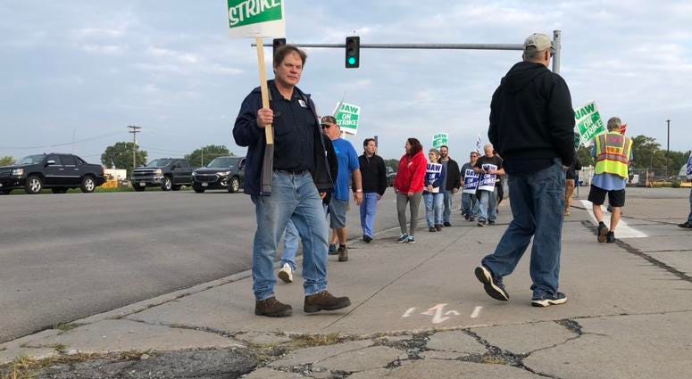 UAW Workers strike at the Tonawanda Engine Plant. September 16, 2019 (WBEN Photo/Mike Baggerman)