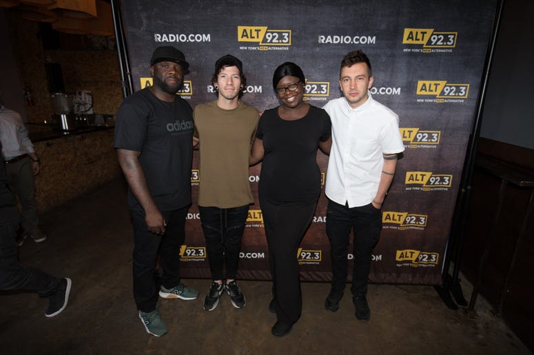 twenty one pilots meets fans during ALT 92.3 & RADIO.COM's Storytellers Performance