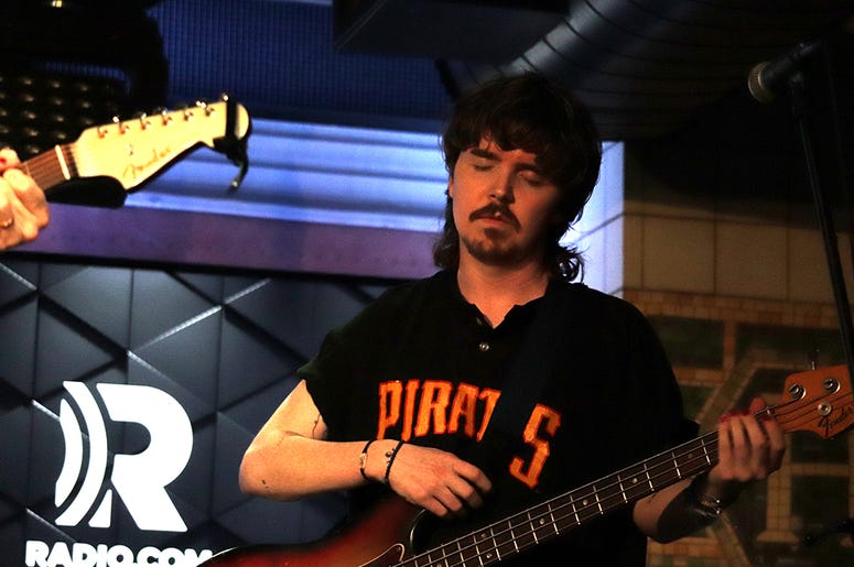 GROUPLOVE Performs at ALT 92.3 Pop Up Sessions in NYC