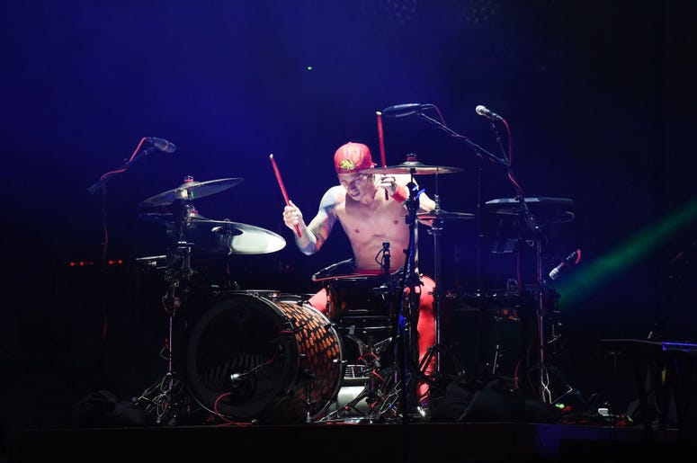 Josh Dun of Twenty One Pilots performs at the Hangout Stage during 2017 Hangout Music Festival on May 20, 2017 in Gulf Shores, Alabama Josh Dun of Twenty One Pilots performs at the Hangout Stage during 2017 Hangout Music Festival on May 20, 2017 in Gulf Shores, Alabama