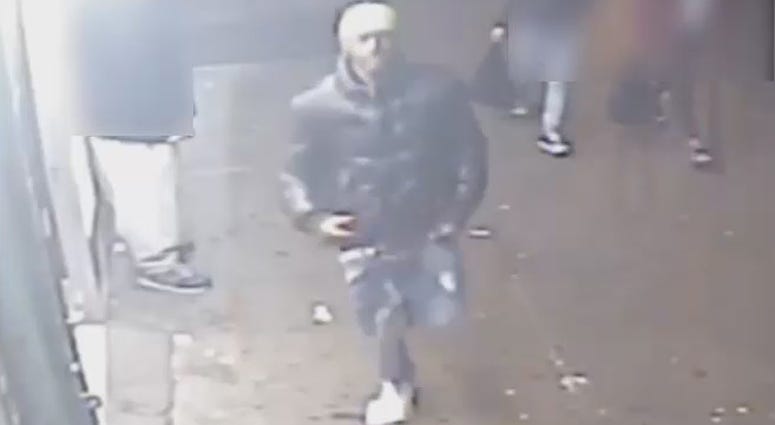 Suspect wanted for slashing a woman on a 6 train Suspect in 6 Train Slashing