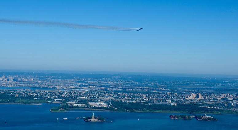 The Blue Angels in formation over New York City. Fleet Week 2018