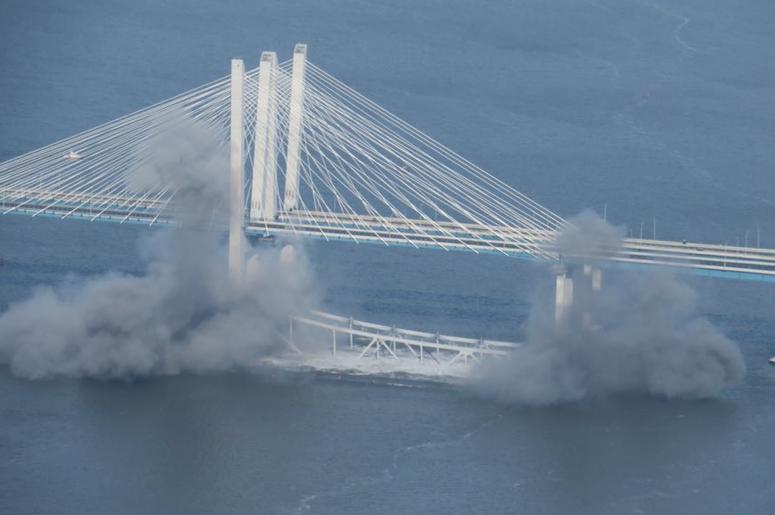 The bridge goes down in smoke. Tappan Zee Bridge