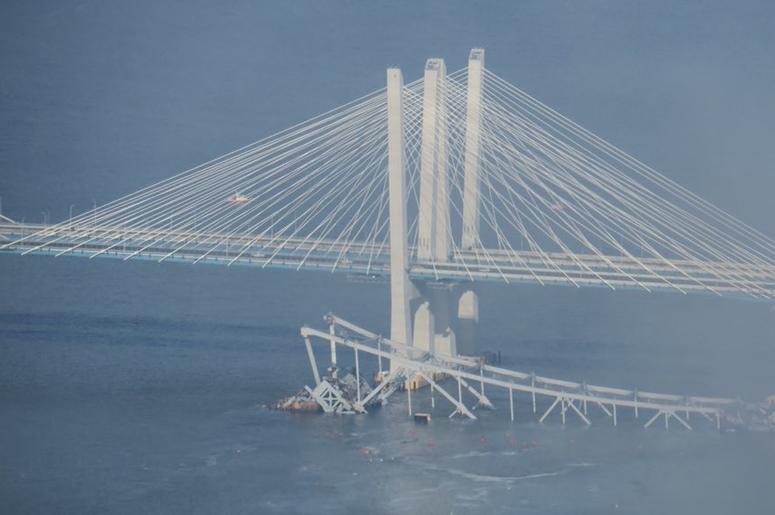 The bridge goes down in smoke. Tappan Zee Bridge