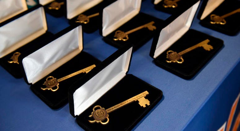 Mayor Bill de Blasio delivers remarks at a ceremony where he gives keys to the City to members of the 1969 World Series Mets Champions. Citi Field, Queens. Saturday, June 29, 2019. 1969 Mets Weekend Celebration