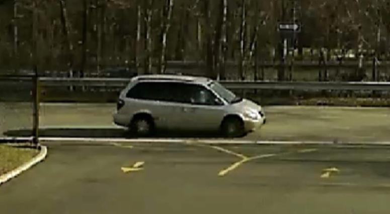 Minivan in Long Island bike hit and run Minivan in Long Island bike hit and run