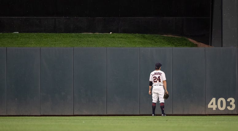 Francisco Lindor's go-ahead homer in eight clears the wall Ryan LaMarre watches Francisco Lindor's go-ahead homer