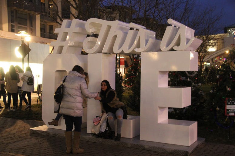 2019 Crocker Park tree lighting