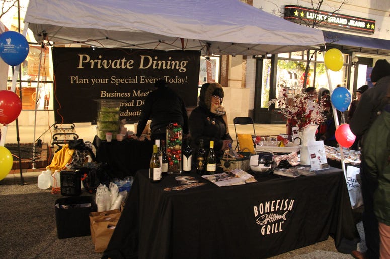 2019 Crocker Park tree lighting