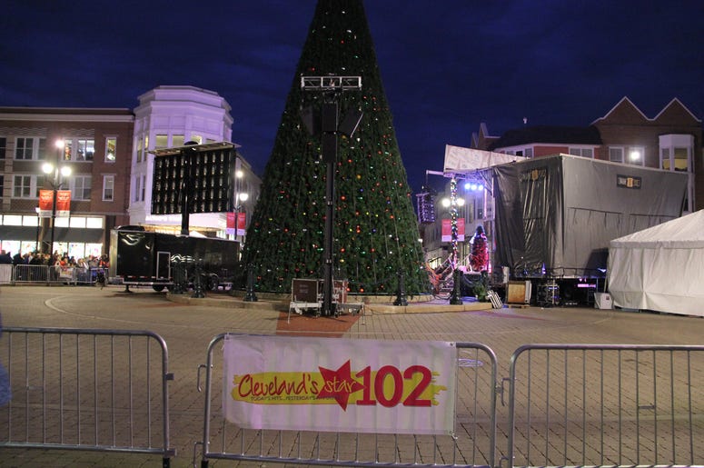 2019 Crocker Park tree lighting
