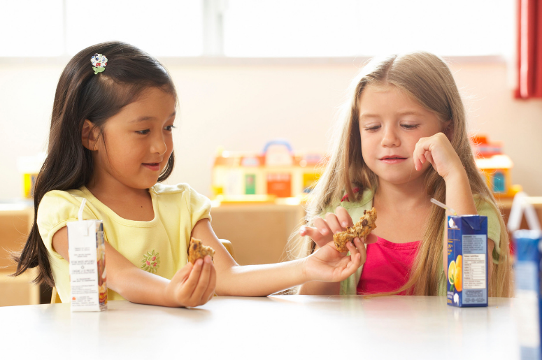 kids at lunch, bullying, back to school