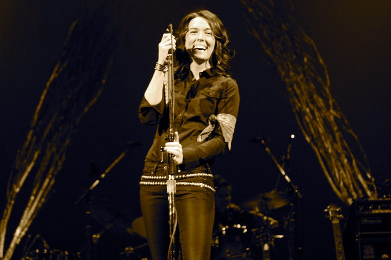 Brandi Carlile performs Brandi Carlile performs