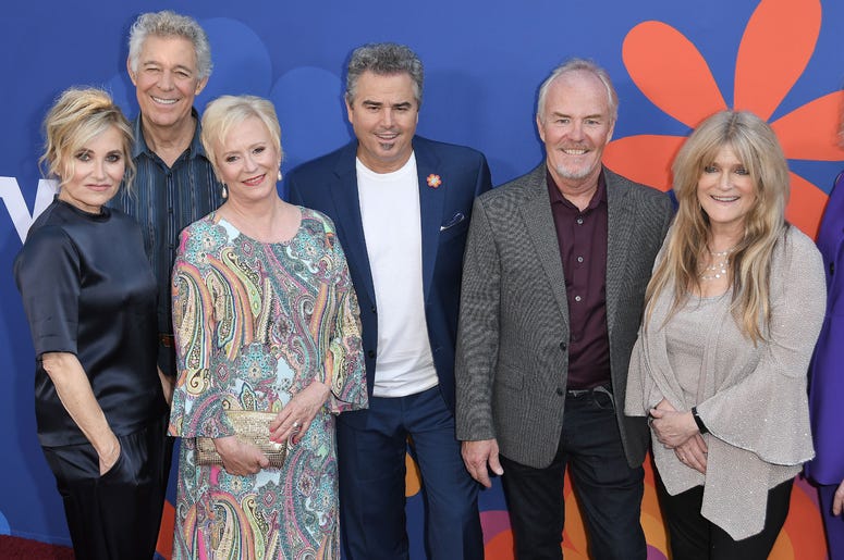 (L-R) THE BRADY BUNCH Cast - Maureen McCormick, Barry Williams, Eve Plumb, Mike Lookinland and Susan Olsen at HGTV's A VERY BRADY RENOVATION Los Angeles Premiere held at The Garland Hotel in North Hollywood, CA on Thursday, September 5, 2019. (L-R) THE BRADY BUNCH Cast - Maureen McCormick, Barry Williams, Eve Plumb, Mike Lookinland and Susan Olsen at HGTV's A VERY BRADY RENOVATION Los Angeles Premiere held at The Garland Hotel in North Hollywood, CA on Thursday, September 5, 2019.