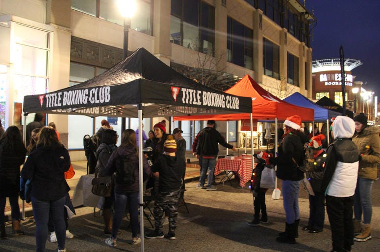 2019 Crocker Park tree lighting