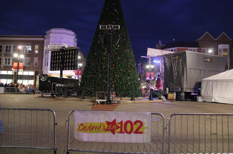 2019 Crocker Park tree lighting
