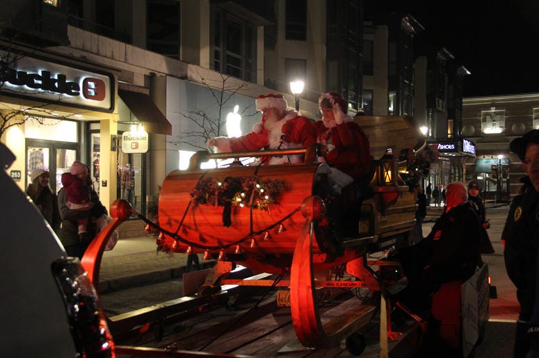 2019 Crocker Park tree lighting