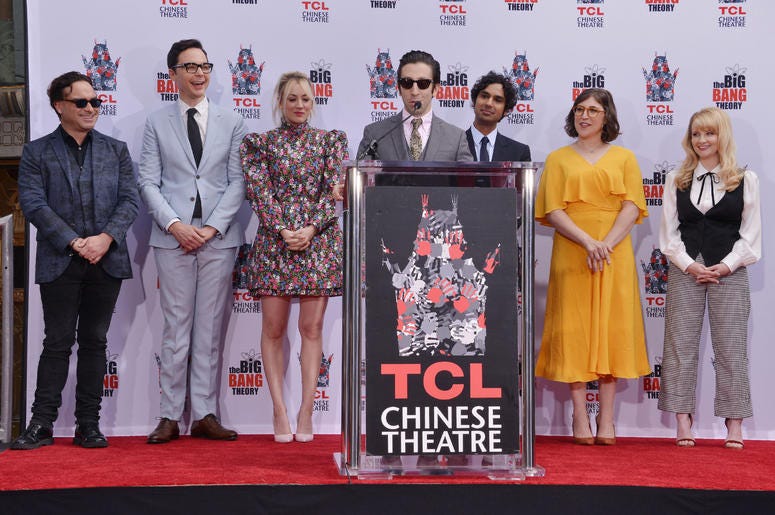 (L-R) The Cast of "The Big Bang Theory" - Johnny Galecki, Jim Parsons, Kaley Cuoco, Simon Helberg, Kunal Nayyar, Mayim Bialik and Melissa Rauch's Handprints in Cement Ceremony held at the TCL Chinese Theatre in Hollywood, CA on Wednesday, May 1, 2019. (L-R) The Cast of "The Big Bang Theory" - Johnny Galecki, Jim Parsons, Kaley Cuoco, Simon Helberg, Kunal Nayyar, Mayim Bialik and Melissa Rauch's Handprints in Cement Ceremony held at the TCL Chinese Theatre in Hollywood, CA on Wednesday, May 1, 2019.