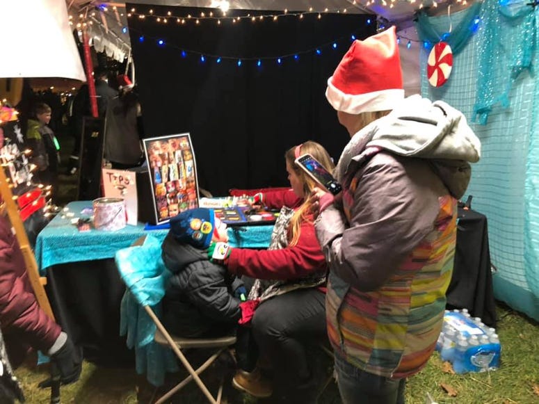 Face Painting at Santa Spectacular Face Painting at Santa Spectacular