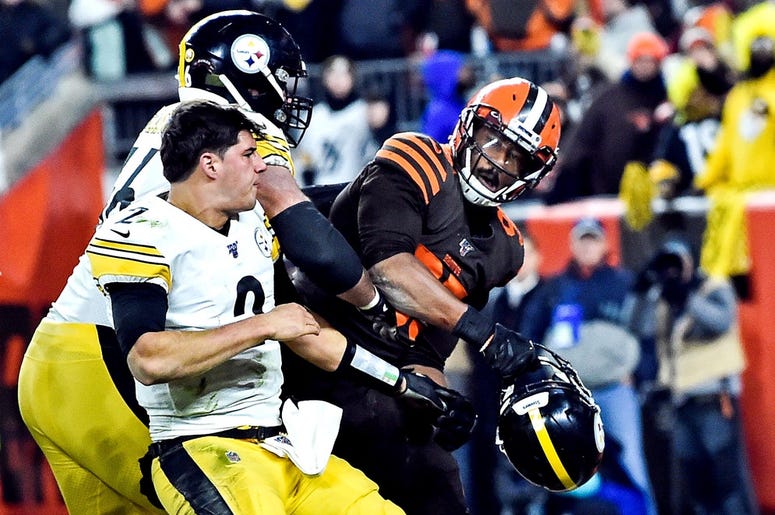 Steelers v Browns Steelers v Browns
