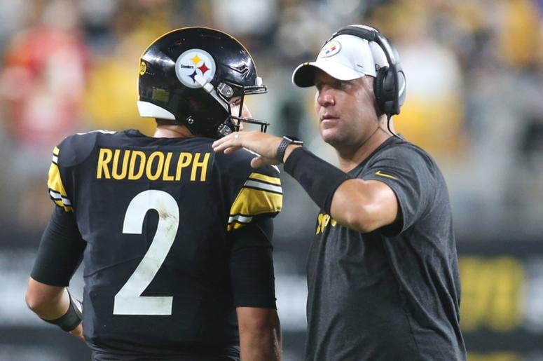 Pittsburgh Steelers quarterbacks Mason Rudolph and Ben Roethlisberger Pittsburgh Steelers quarterbacks Mason Rudolph and Ben Roethlisberger
