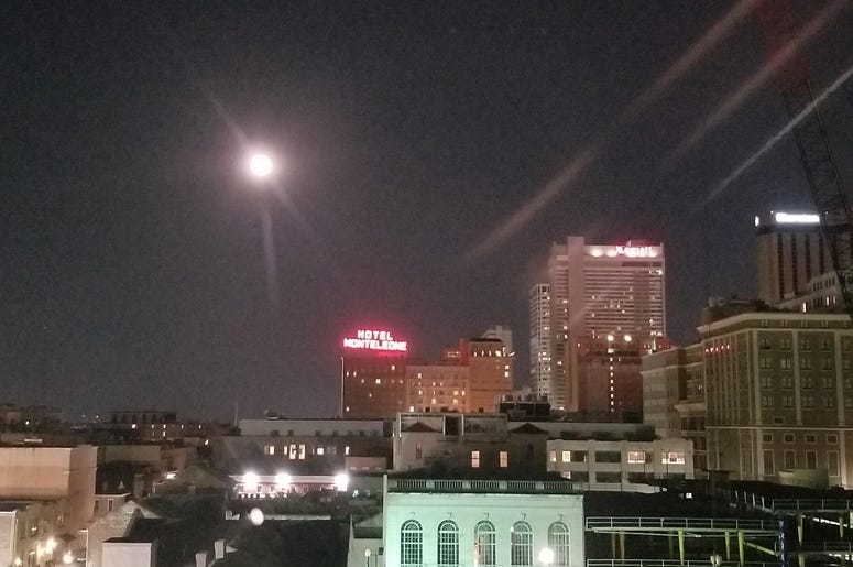 Light it up! Moooon