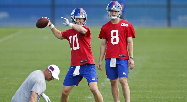 Eli Manning and Daniel Jones Eli Manning and Daniel Jones