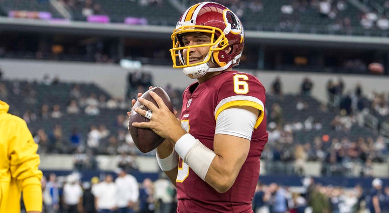Nov 22, 2018; Arlington, TX, USA; Washington Redskins quarterback Mark Sanchez (6) warms up before the game against the Dallas Cowboys at AT&T Stadium. Mandatory Credit: Jerome Miron-USA TODAY Sports Nov 22, 2018; Arlington, TX, USA; Washington Redskins quarterback Mark Sanchez (6) warms up before the game against the Dallas Cowboys at AT&T Stadium. Mandatory Credit: Jerome Miron-USA TODAY Sports