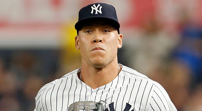 Yankees right fielder Aaron Judge Yankees right fielder Aaron Judge