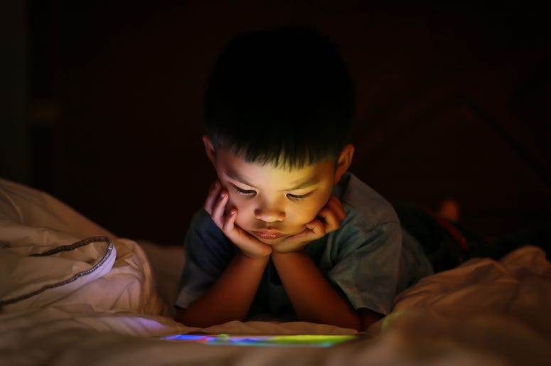 World Health Organization recommeds zero screen time for kids under one. World Health Organization recommeds zero screen time for kids under one.