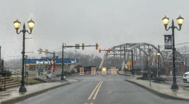 Firefighters Memorial bridge