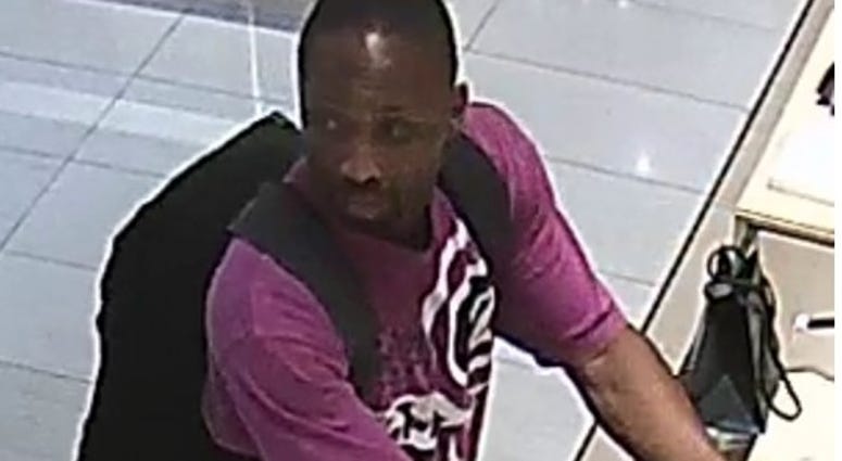 Robbery in Downtown Manhattan church Robbery in Downtown Manhattan church