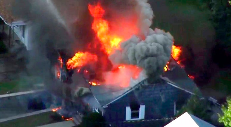 Houses explode in Lawrence, Mass.