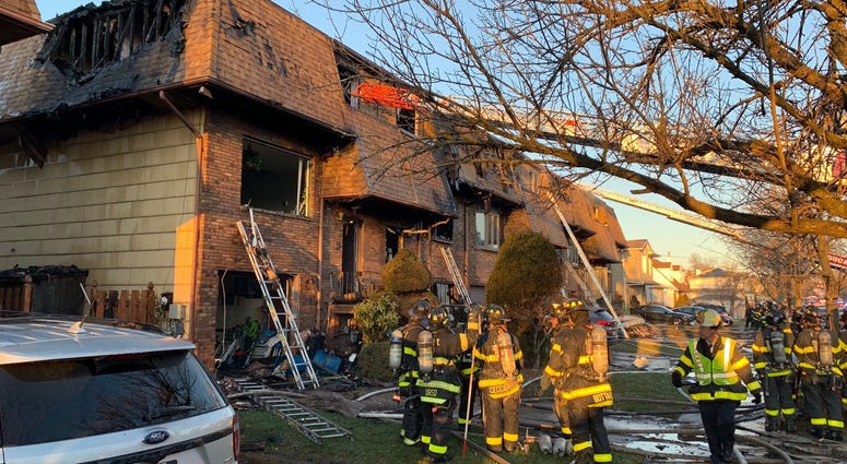 Five-alarm fire on Staten Island Five-alarm fire on Staten Island