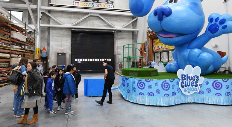 Blue's Clues and You! by Nickelodeon Float Blue's Clues and You! by Nickelodeon Float
