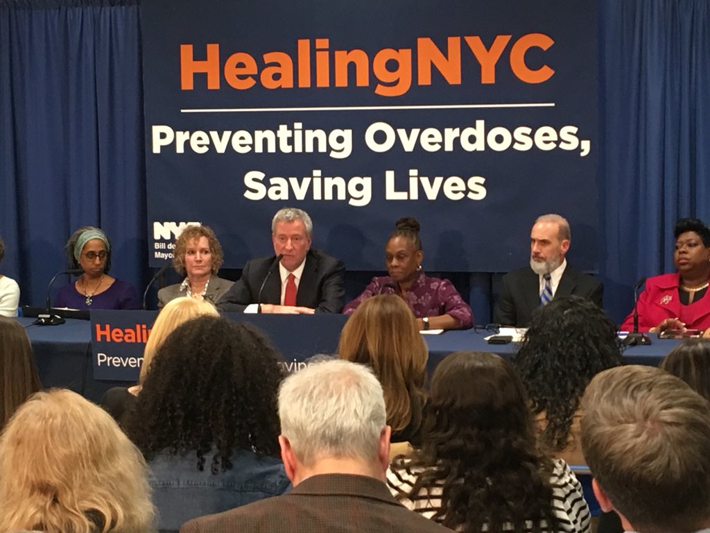 Mayor De Blasio, First Lady discuss opioid crisis on Staten Island