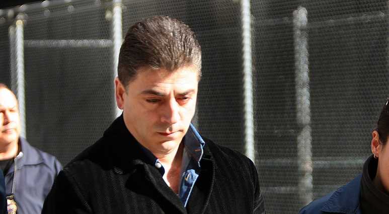 Mob Arrest Frank Cali, FBI perp walk