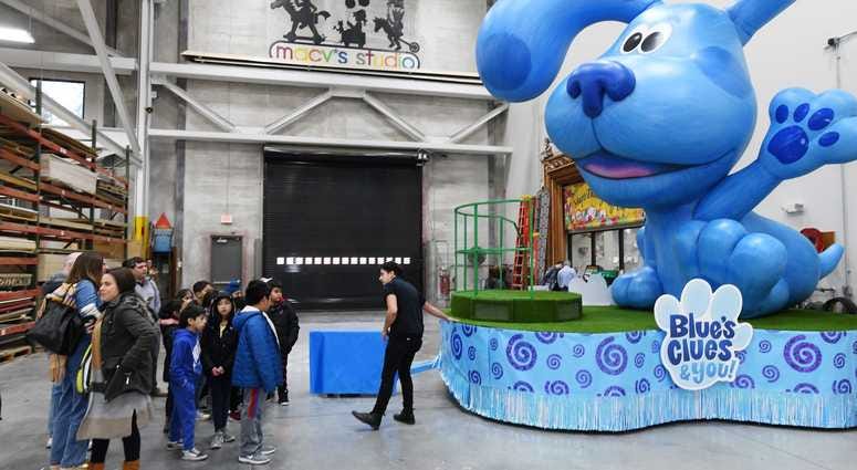 Blue's Clues and You! by Nickelodeon Float Blue's Clues and You! by Nickelodeon Float