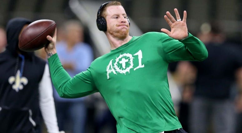 Carson Wentz throwing Carson Wentz