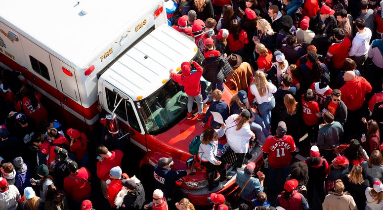 Sea of red at the Nats' World Series parade in D.C. Photos of Nationals' World Series parade are insane