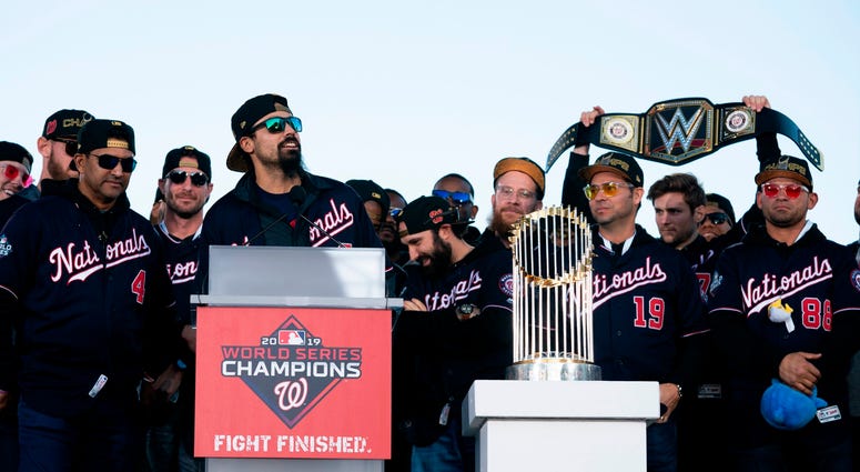 Anthony Rendon speaks at Nats' World Series parade. Photos of Nationals' World Series parade are insane
