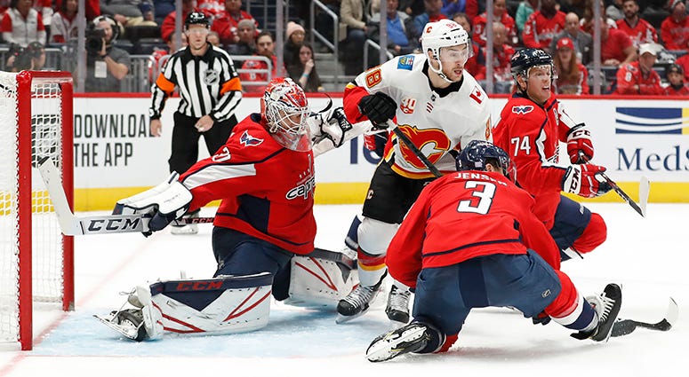 Carl Hagelin: Caps can still tighten up defensively Caps are relying too much on their goaltenders, Carl Hagelin says