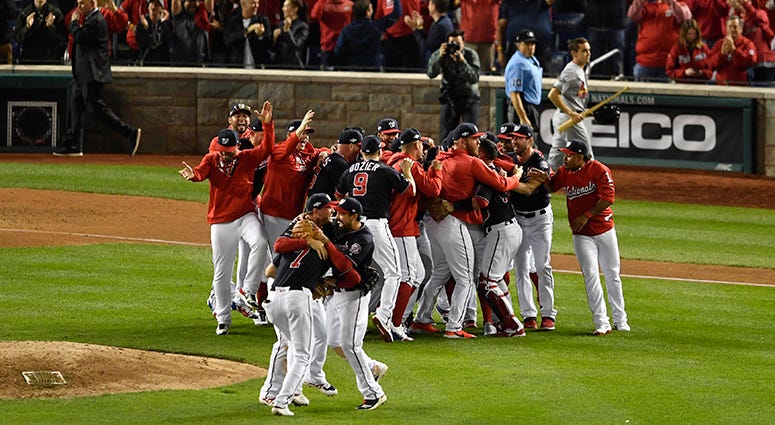 The Nationals celebrate their Game 4 victory over the Cardinals in the NLCS Nats-Cardinals NLCS Game 4